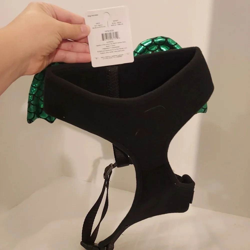 NWT Tails & Noses Dragon Wings Dog Harness in Size XL